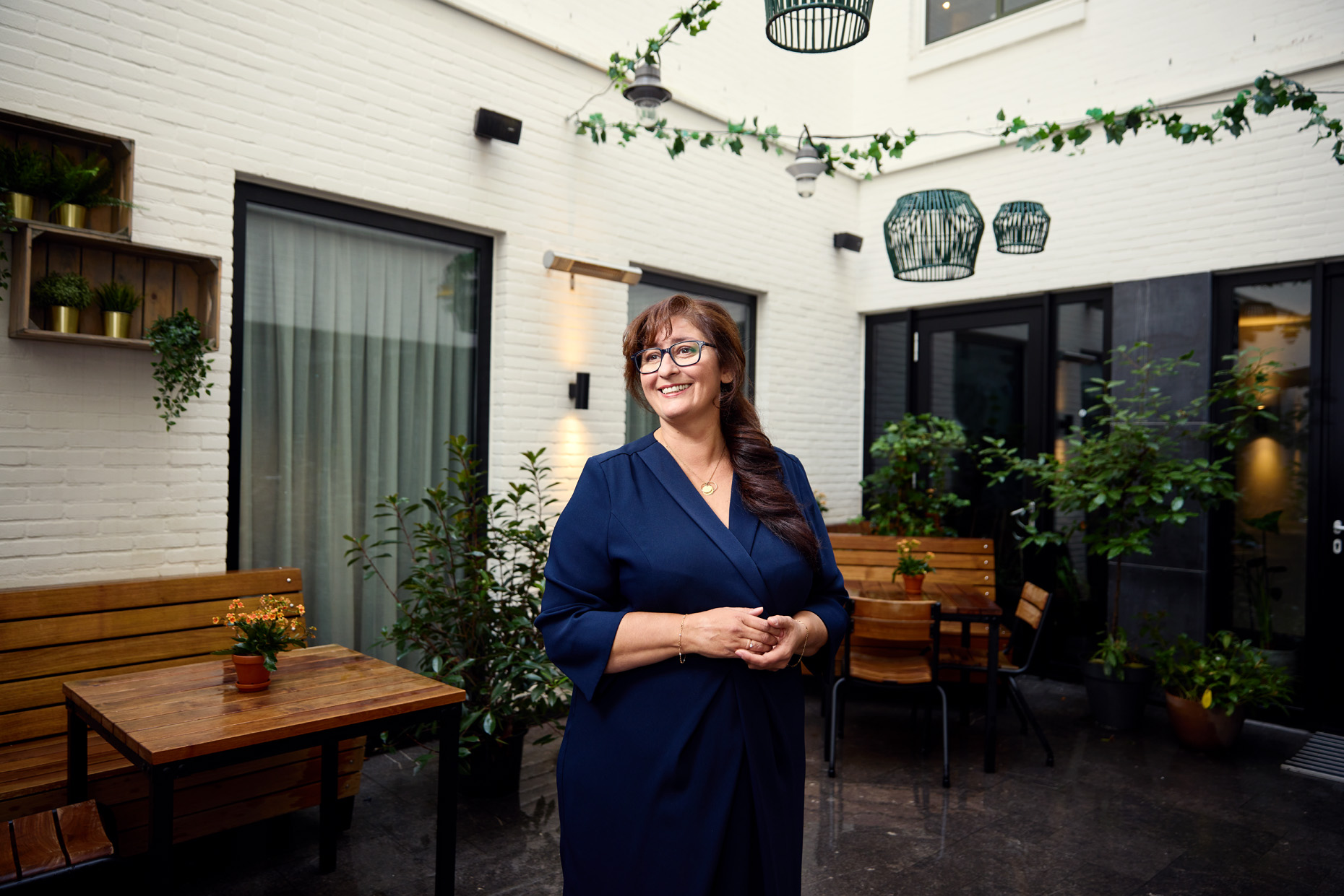 portrait photography: sustainability and hotel