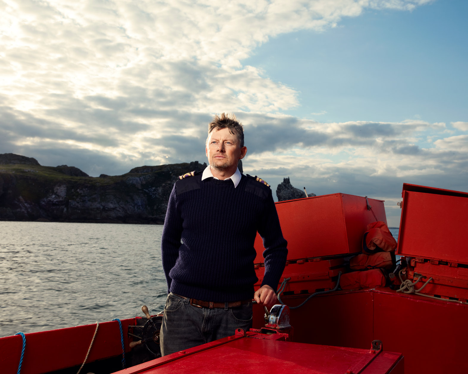 storytelling photography of an irish ferryman and sailor