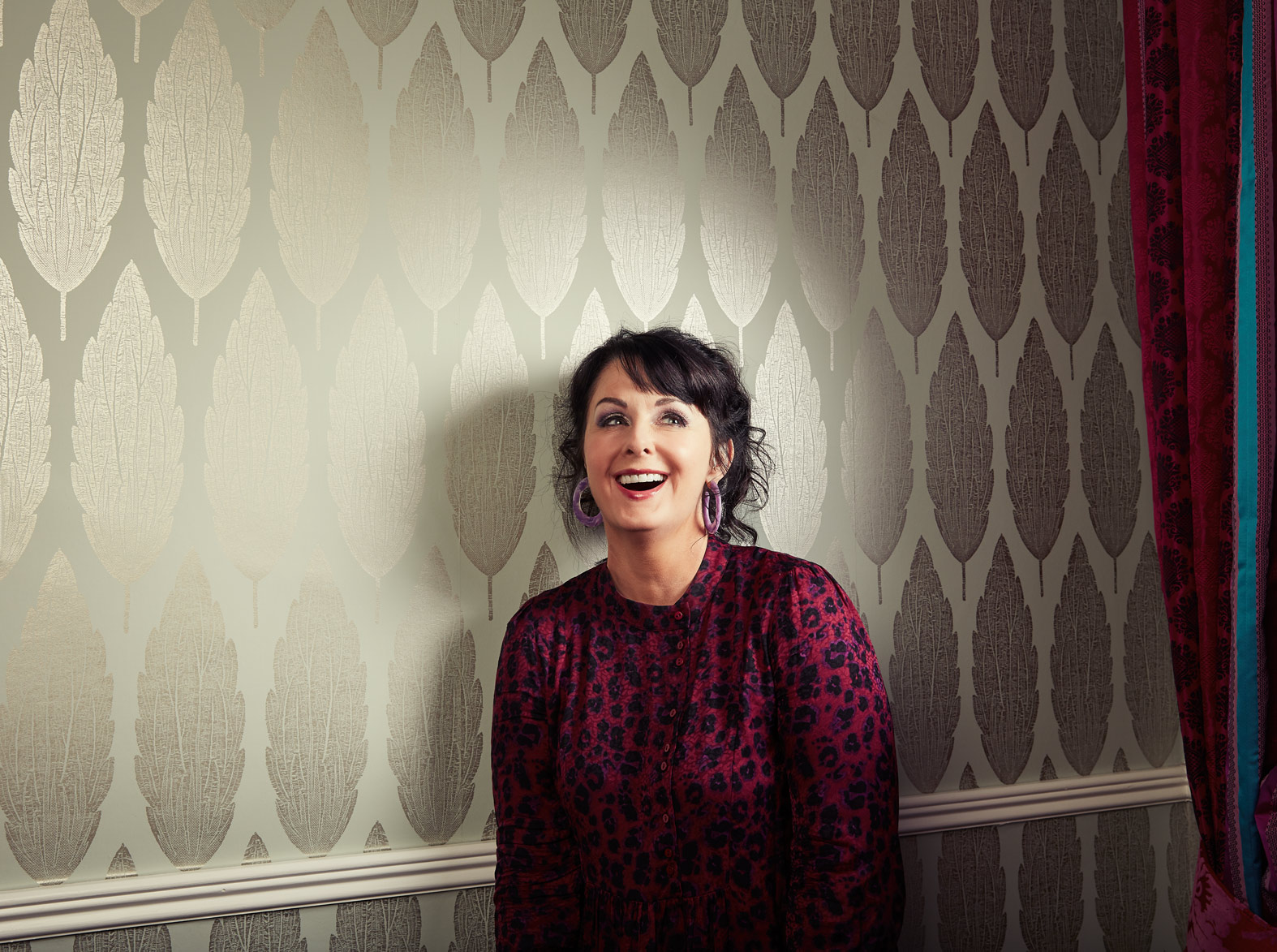 headshot photography :  marian keyes 