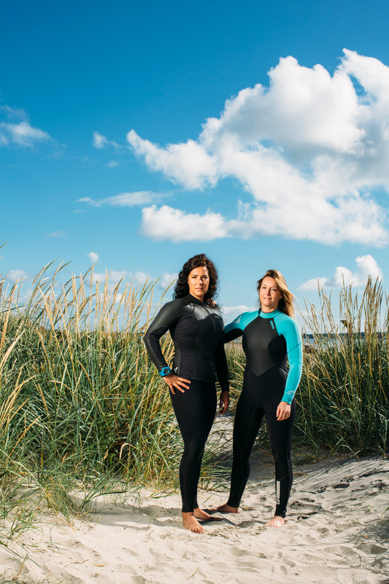 athlete portraits: paddleboarders getting ready